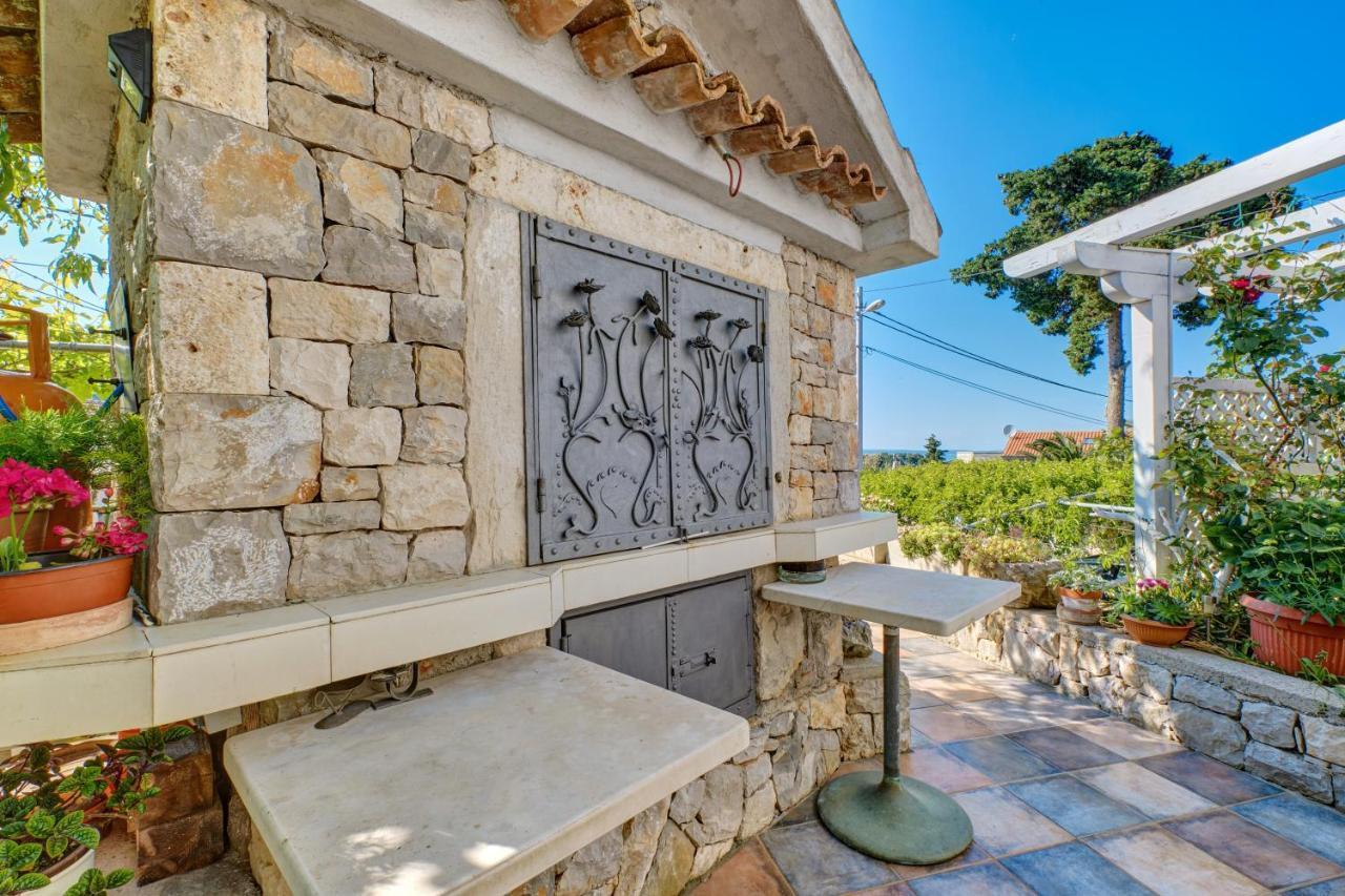 Apartment Neno - Terrace & Parking Veli Lošinj Eksteriør bilde
